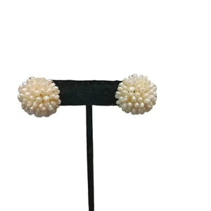 Fresh water pearl earrings